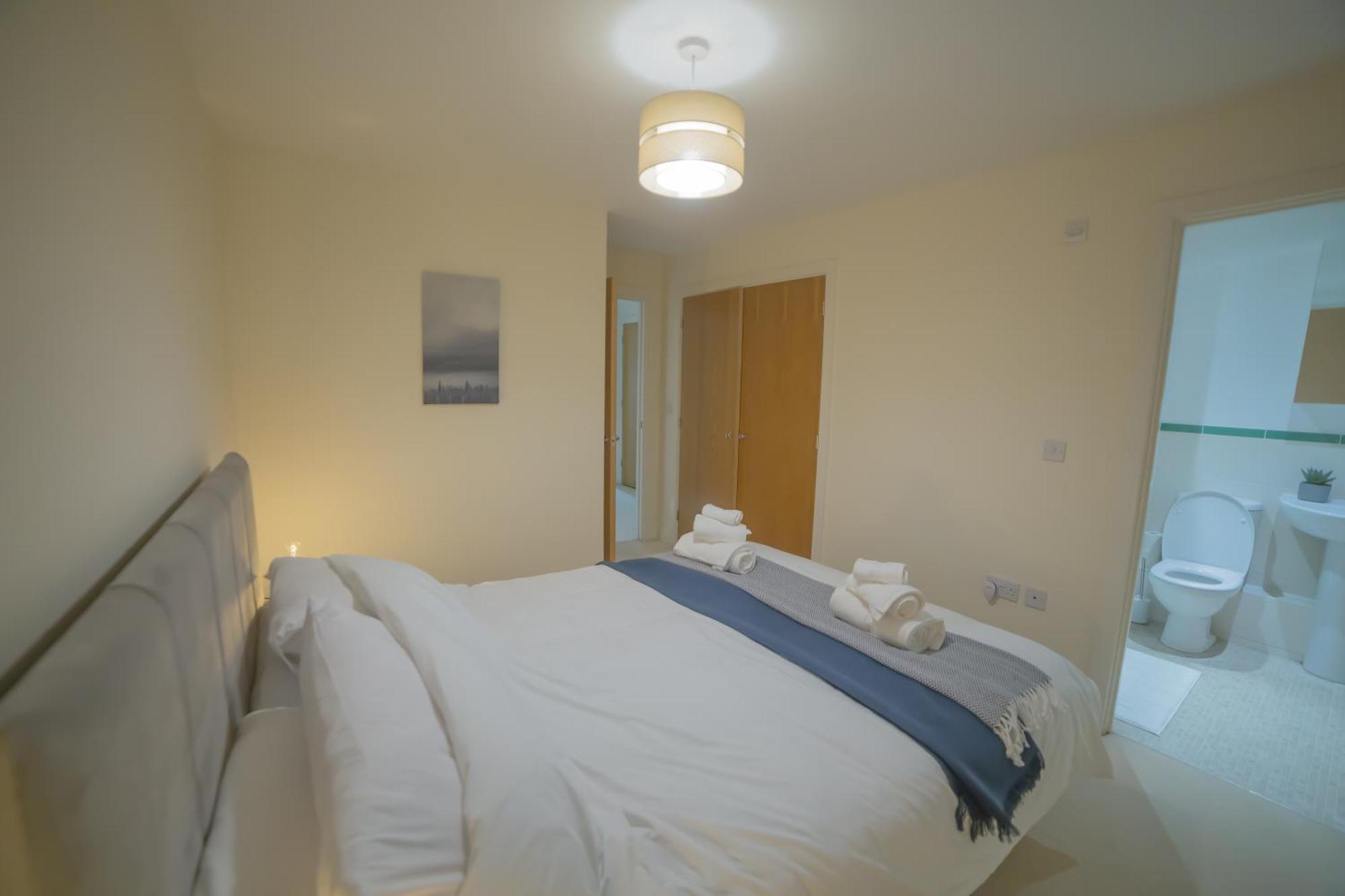 Вілла Sleeps9 Parking&Garage 17 Mins To Gatwick, 30 To London Merstham Екстер'єр фото
