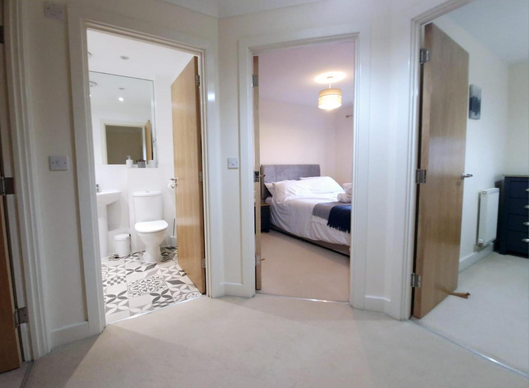 Вілла Sleeps9 Parking&Garage 17 Mins To Gatwick, 30 To London Merstham Екстер'єр фото
