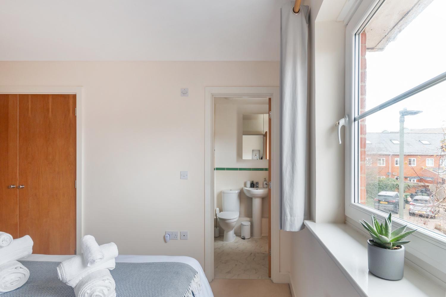 Вілла Sleeps9 Parking&Garage 17 Mins To Gatwick, 30 To London Merstham Екстер'єр фото