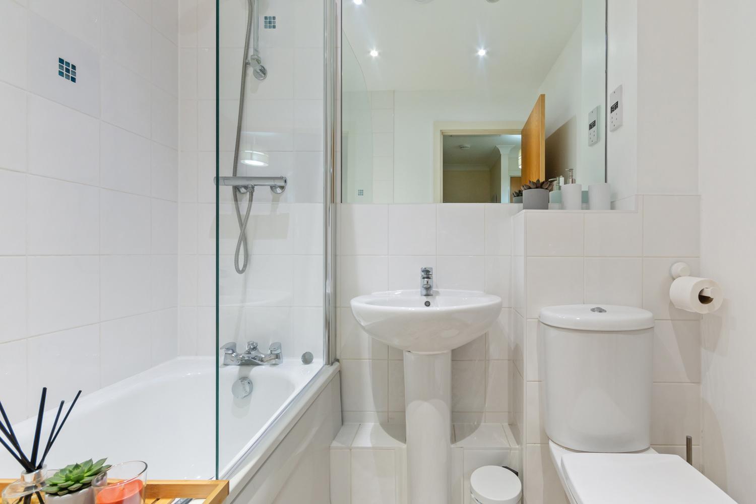 Вілла Sleeps9 Parking&Garage 17 Mins To Gatwick, 30 To London Merstham Екстер'єр фото